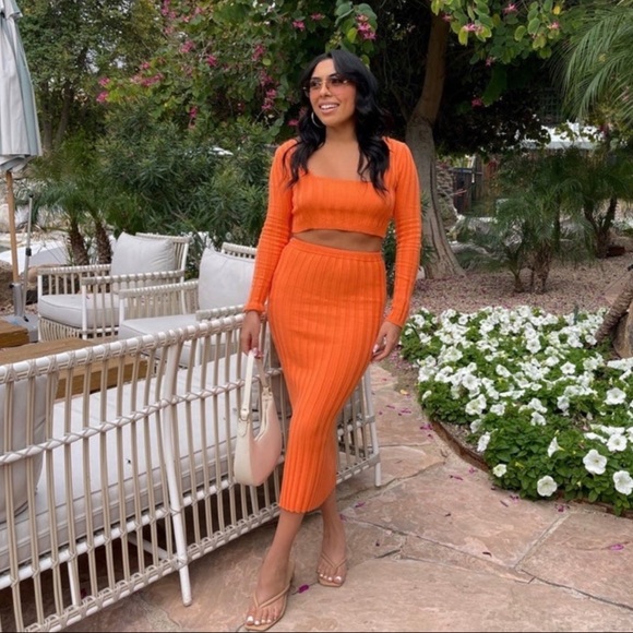 NEW Pretty Little Thing Orange Skirt/Crop Top set - Picture 1 of 5